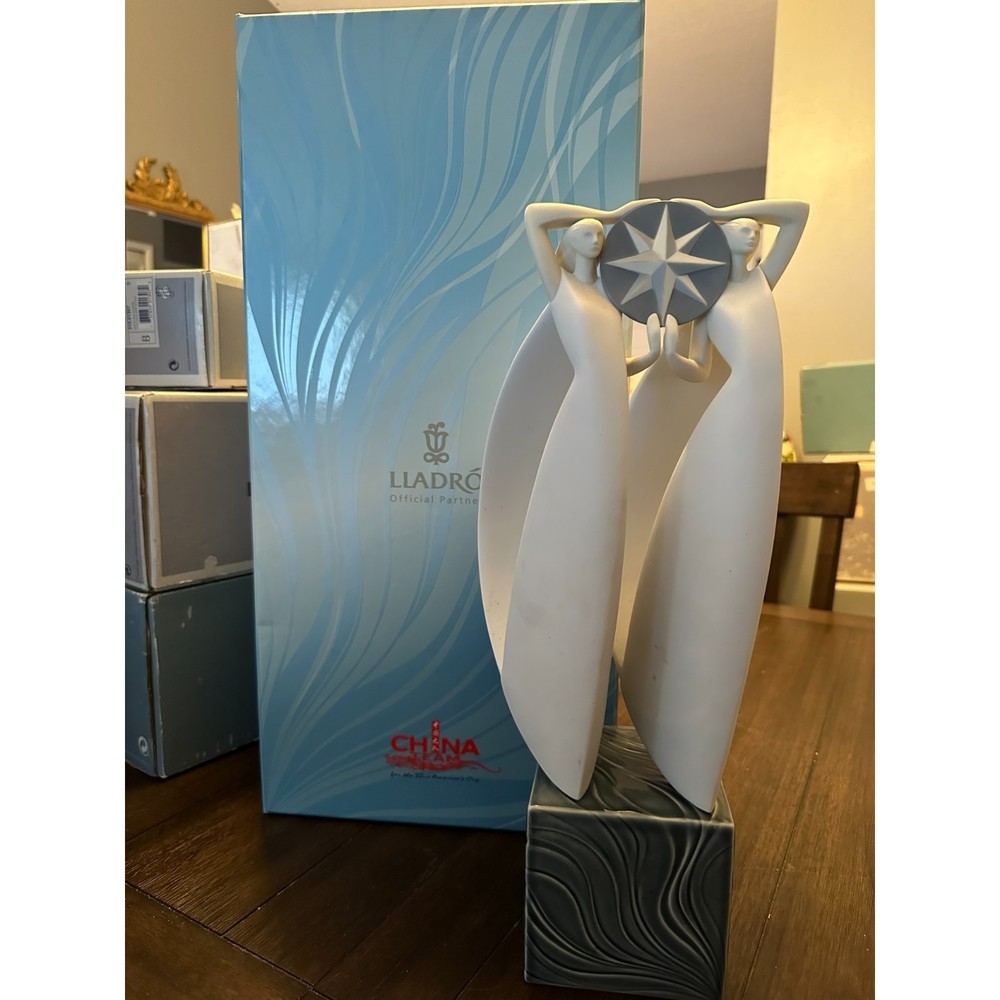 Lladro Figurine Collectible Retired Sea Winds 01018234